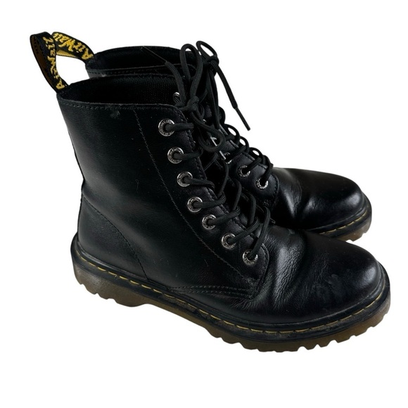Dr. Martens Women’s Luana Black Leather Lace Up Boots Size 8 - Picture 2 of 8